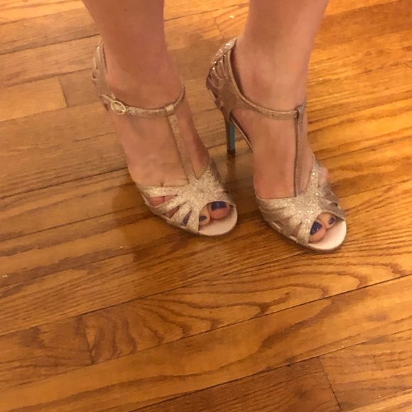 Betsey Johnson heels - Picture 3 of 3